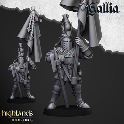 Gallia Knights on foot